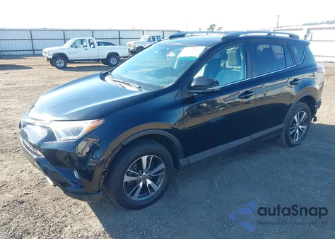 2018 Toyota Rav4 Xle z USA, uszkodzony, nr VIN 2T3WFREV5JW444540